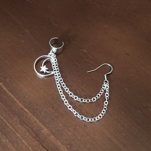 New Unworn Simple Moon Ear Cuff Earring